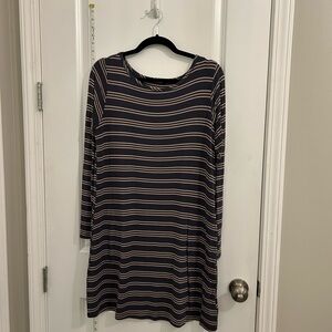 Yala Black and Gray Long Sleeve Crew Neck Dress